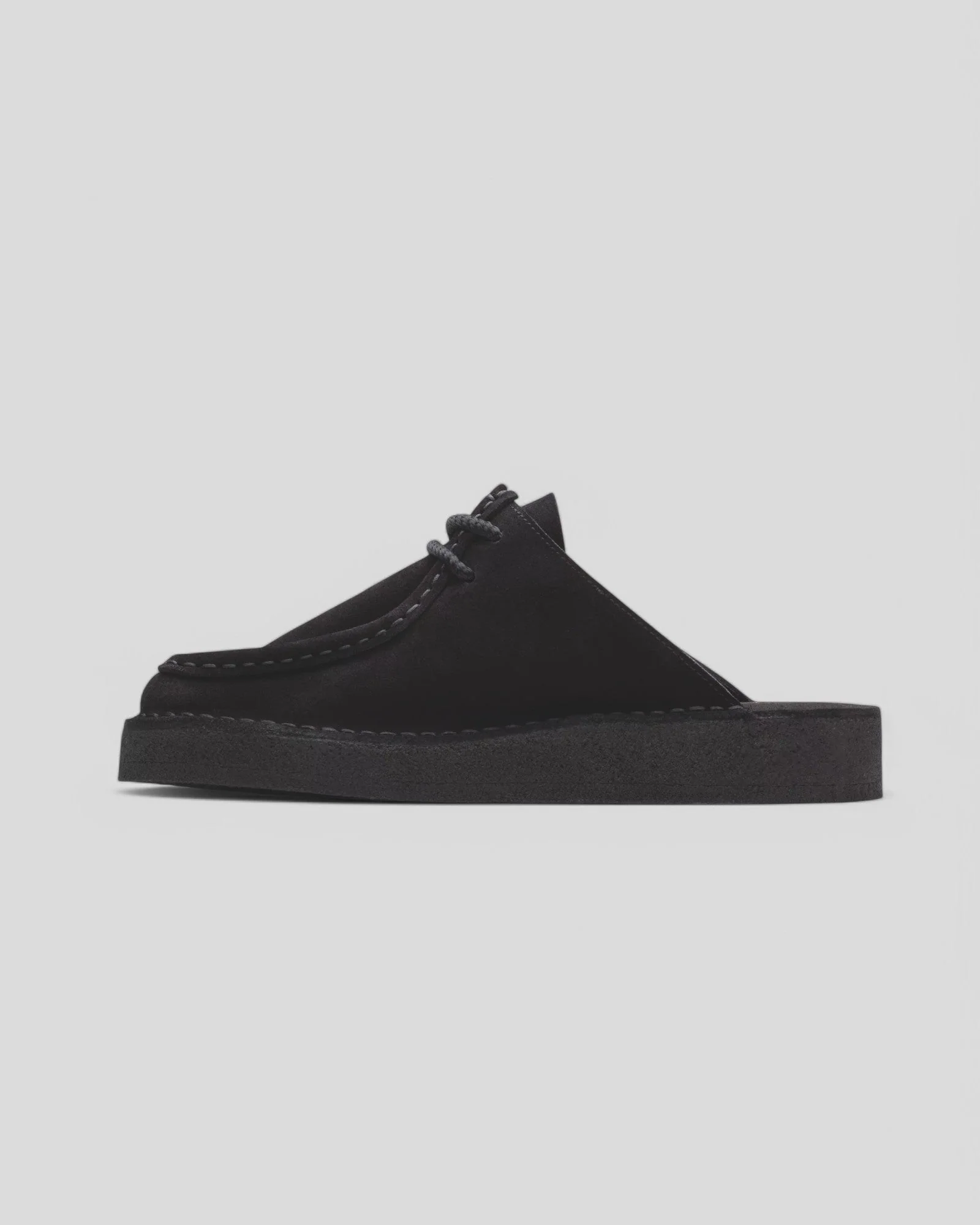 Clarks || DSRTNomad Mule - Black Side – Image 2