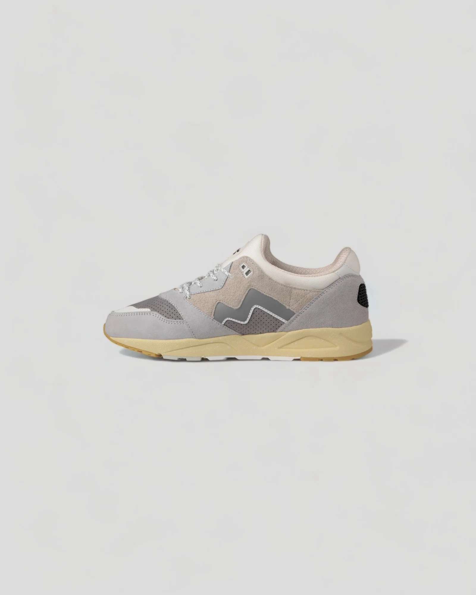 Karhu || Aria 95 - Lunar Rock/Foggy Dew – Image 2