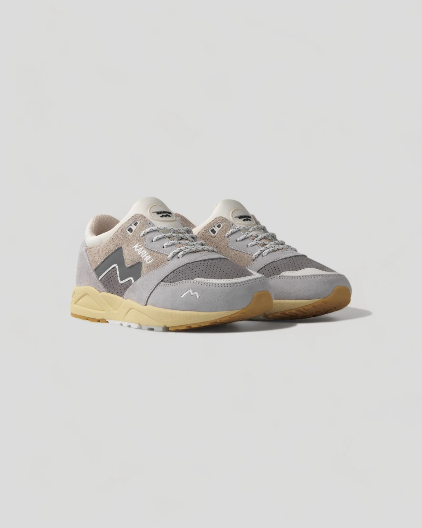 Karhu || Aria 95 - Lunar Rock/Foggy Dew – Image 4