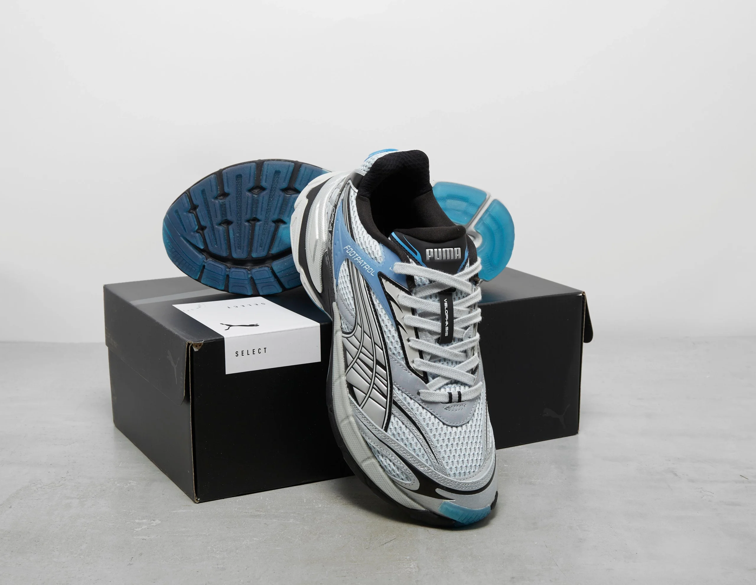 x Footpatrol Velophasis Women's – Image 5