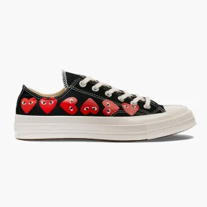 PLAY CONVERSE MULTI RED HEART CHUCK TAYLOR ALL STAR '70 LOW SNEAKERS BLACK