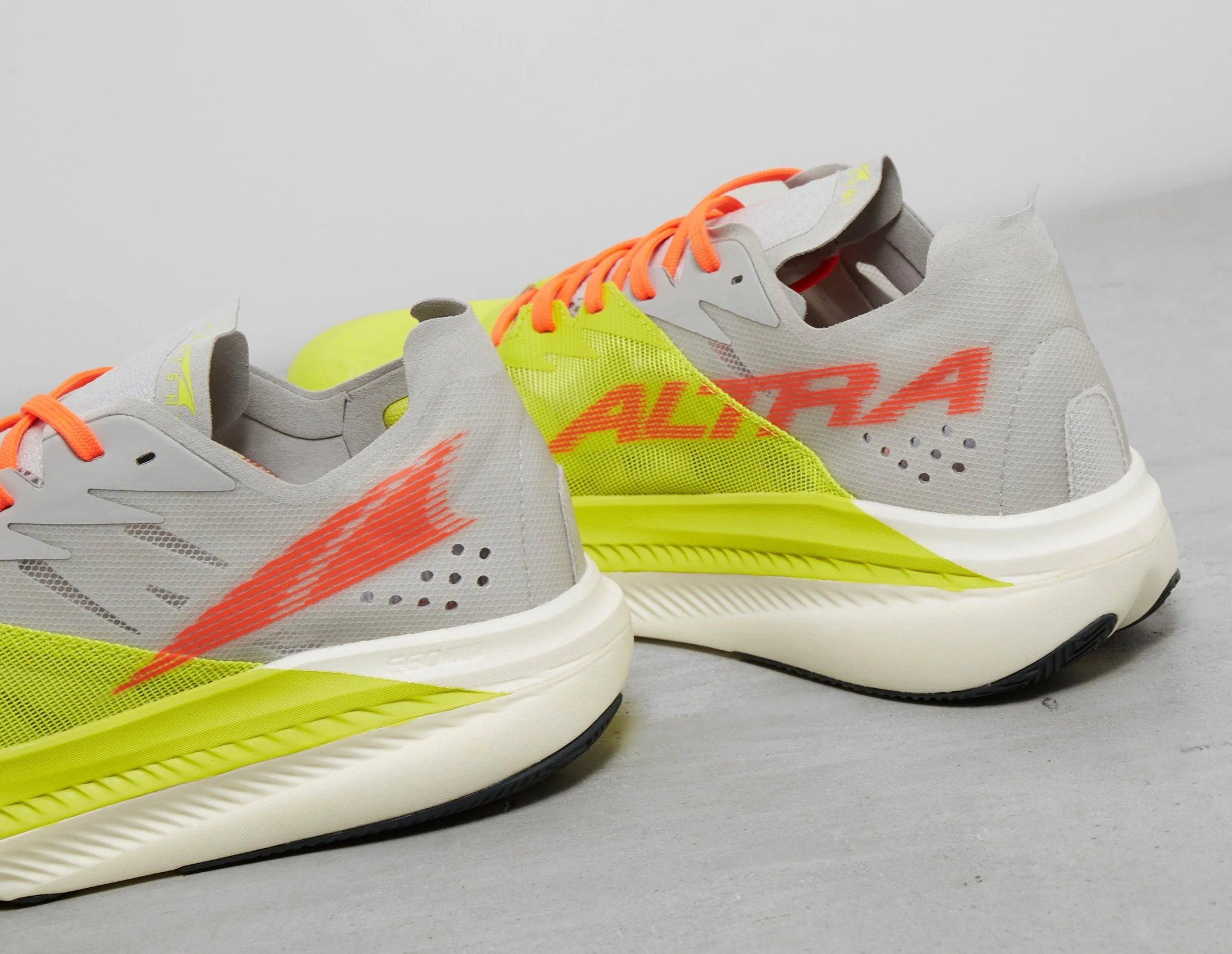 Vanish Carbon 2 – Image 2